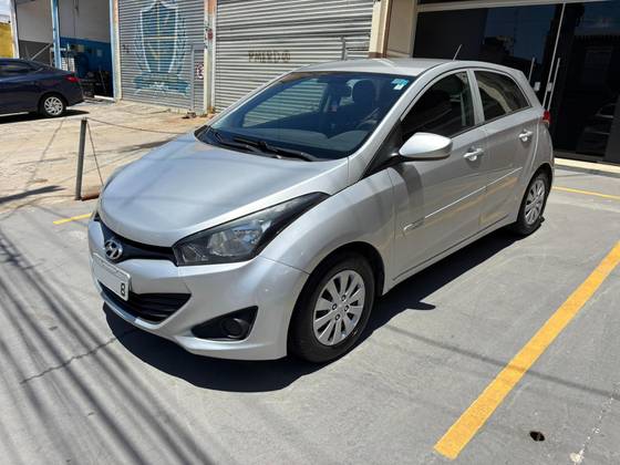 HYUNDAI HB20 1.0 COMFORT 12V FLEX 4P MANUAL HYUNDAI HB20 1.0 COMFORT 12V FLEX 4P MANUAL